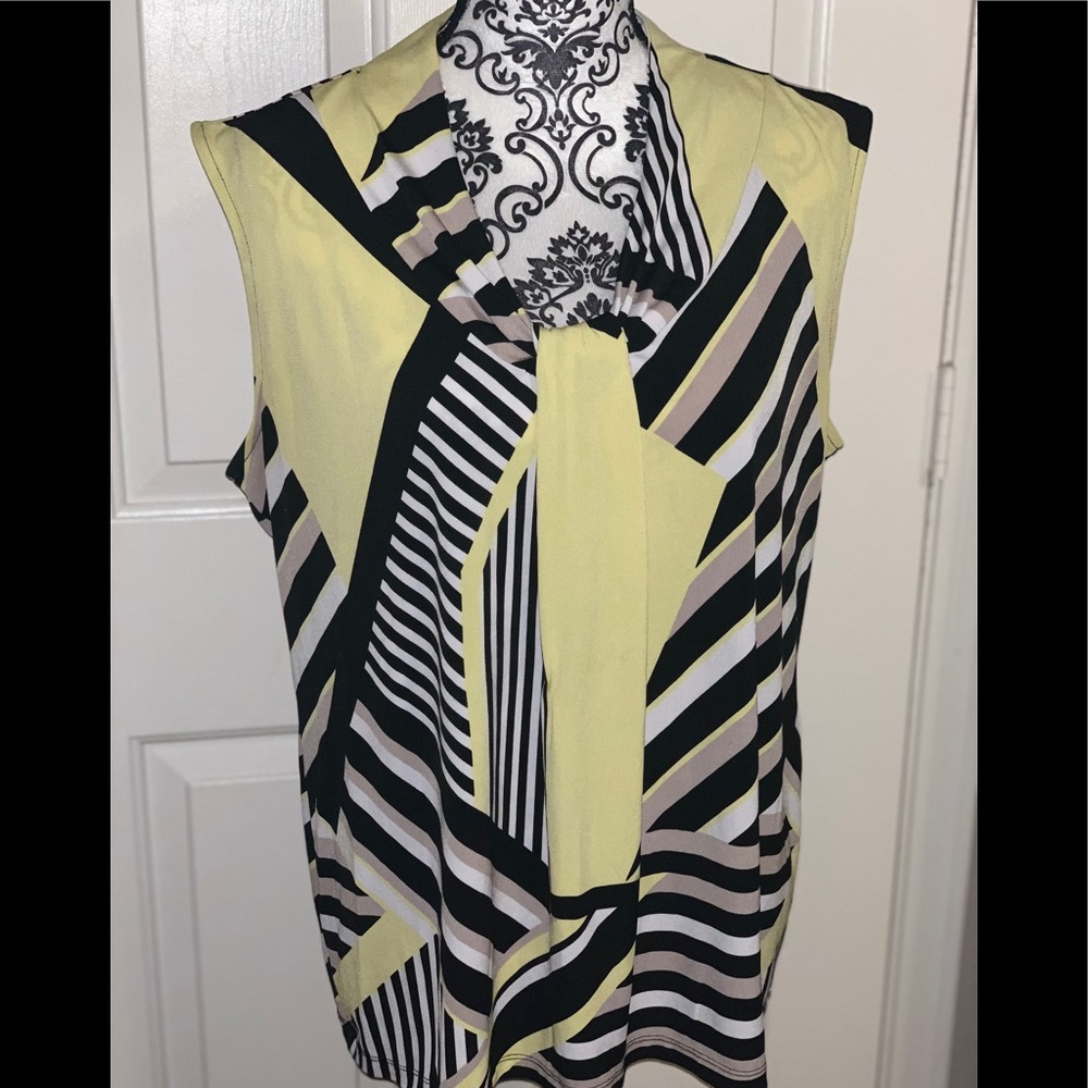 Dana Buchman Sleeveless blouse
